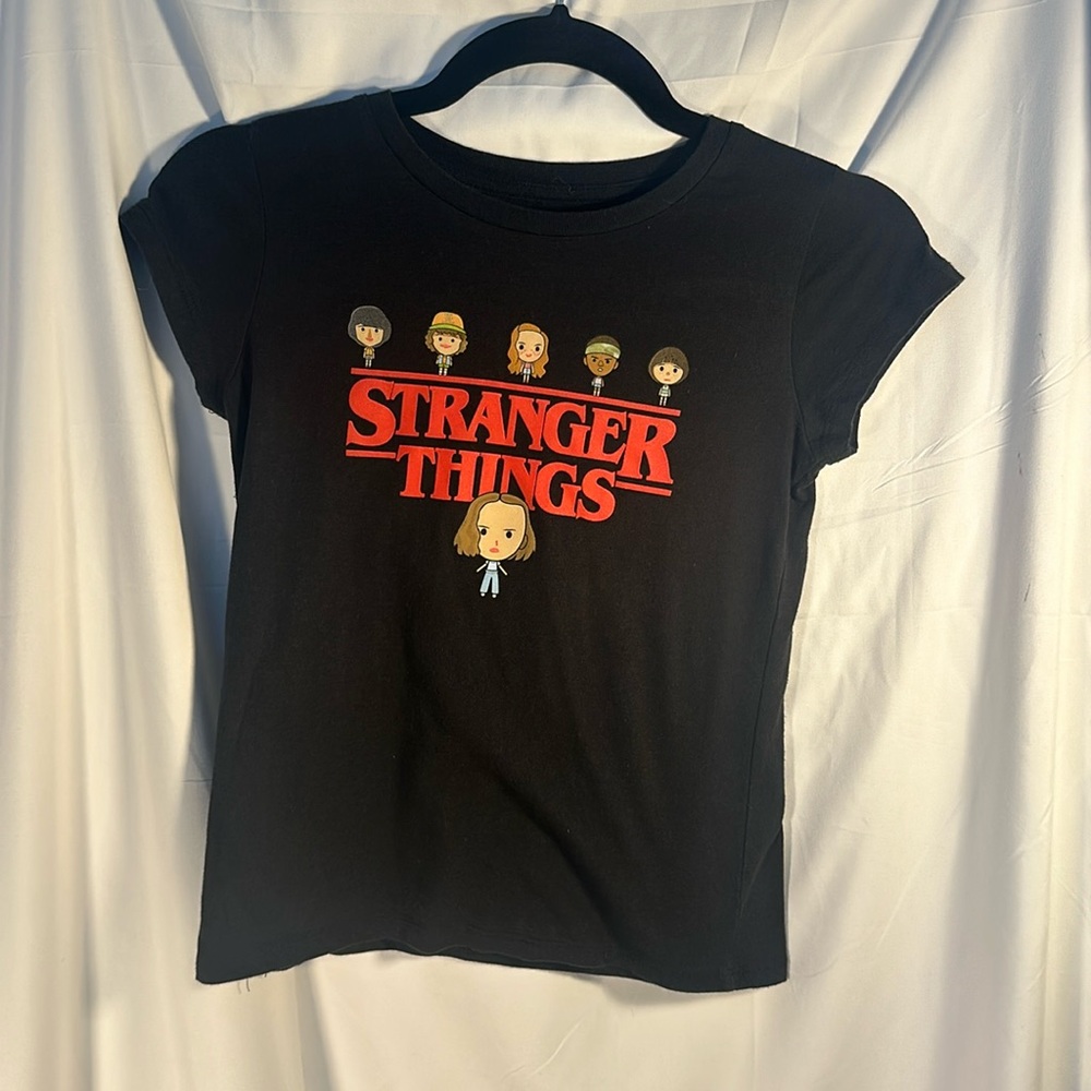 🖤 5/$30 🖤 Girls’ Netflix Stranger Things Short sleeve Graphic TShirt Black large